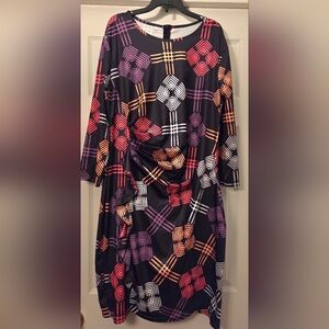 Elegant Long Sleeve Dress with Colorful Pattern